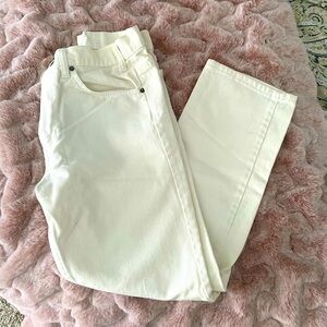 White Levi’s Jeans